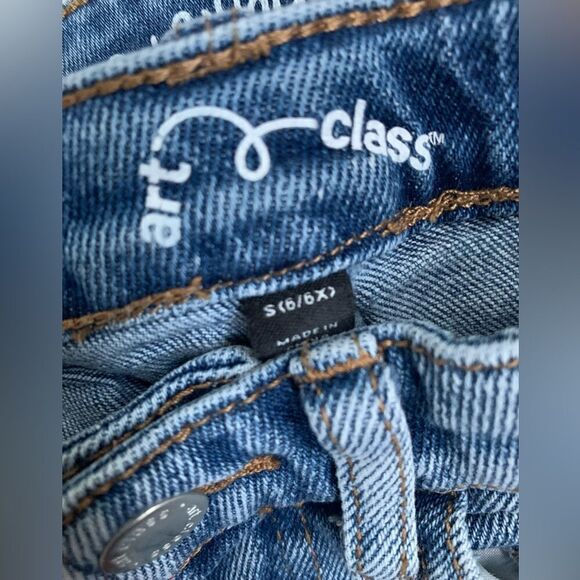 Bundle of Girls Shorts - Picture 5 of 6